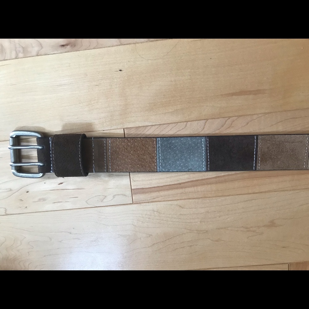 Cool leather belt in earthy tones, size L